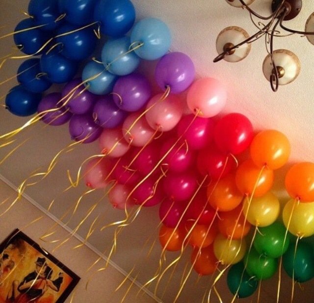 букет из 50 гелиевых шаров доставка цена