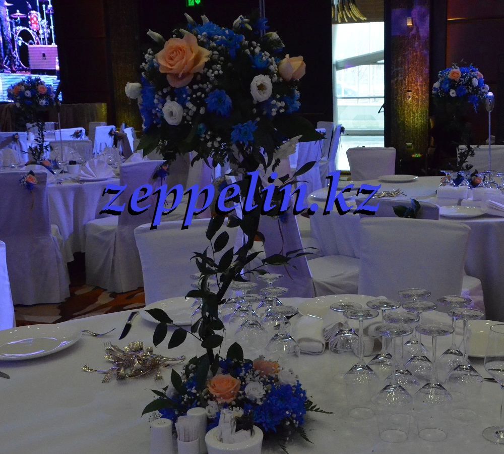 заказать оформление гостевых столов цветами